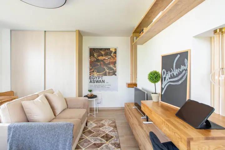Le Studio Parisien Boissy-Saint-Léger Buitenkant foto